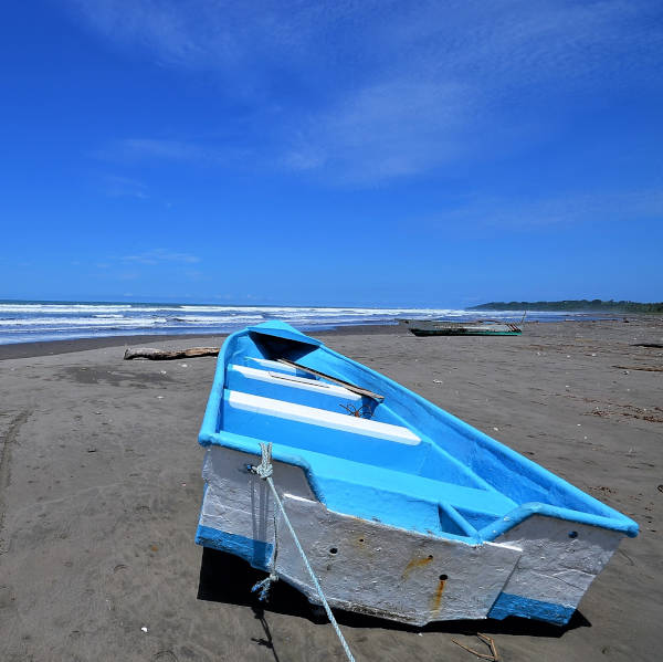 The villas in Esterillos represent an excellent real estate opportunity for those seeking tranquility and paradise beaches. 