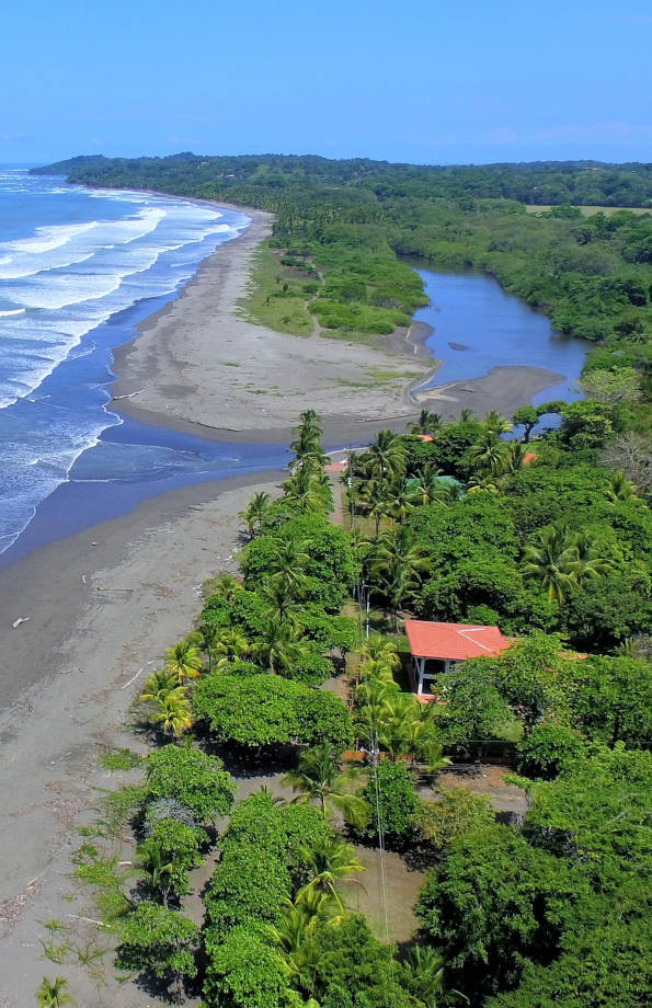 El interés en los bienes raíces de Esterillos ha aumentado gracias a su combinación de naturaleza y comodidades modernas.