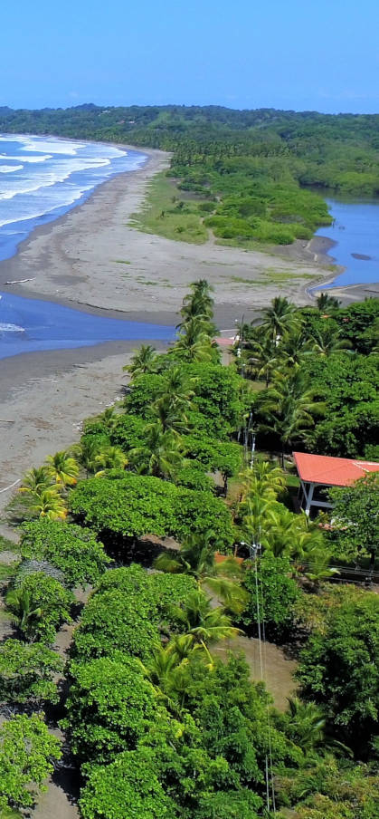 Si vous cherchez une opportunité immobilière unique, Esterillos offre des propriétés en bord de mer exceptionnelles.